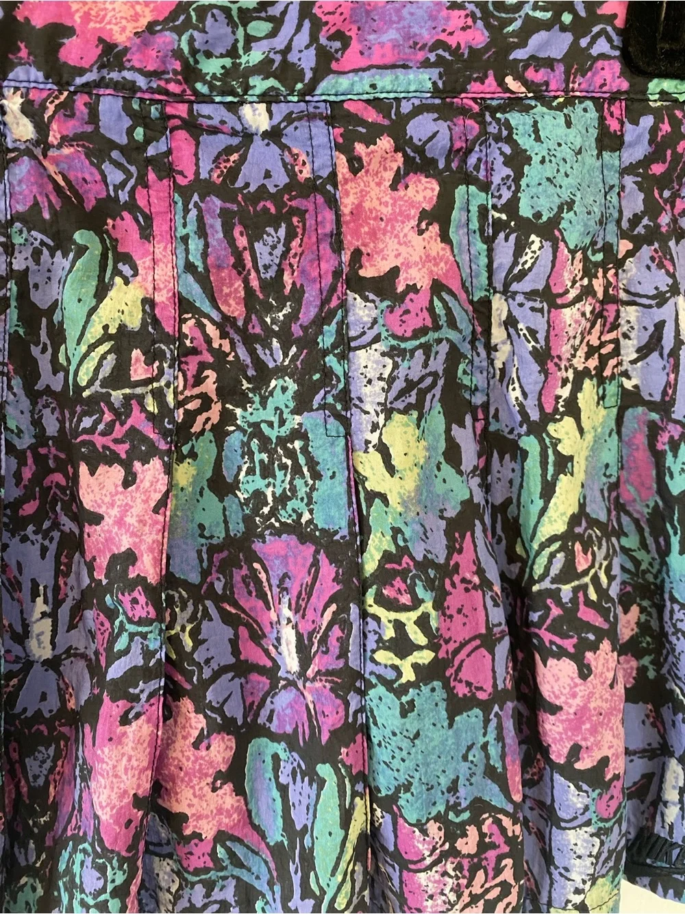 Vintage Women’s Nike Floral Tropical Multicolor Pleated Mini Skirt - activewear